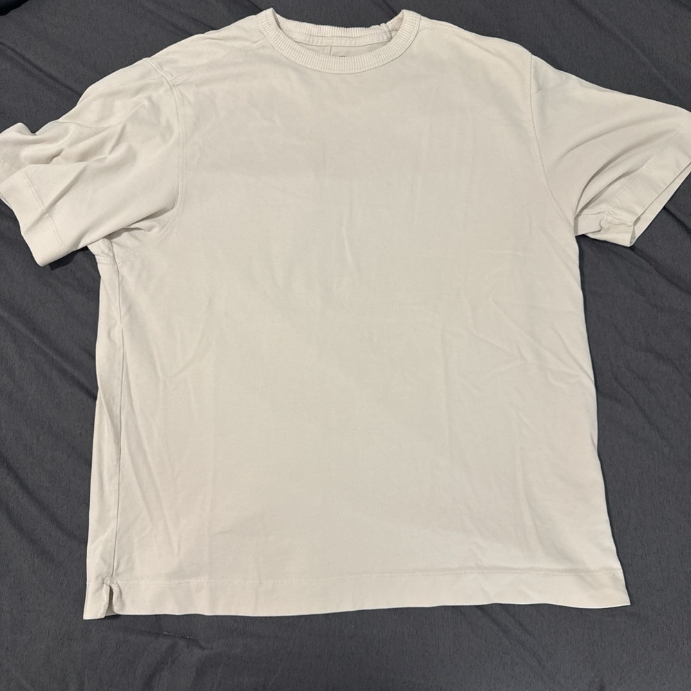 Abercrombie & Fitch Cream Short Sleeve Tee